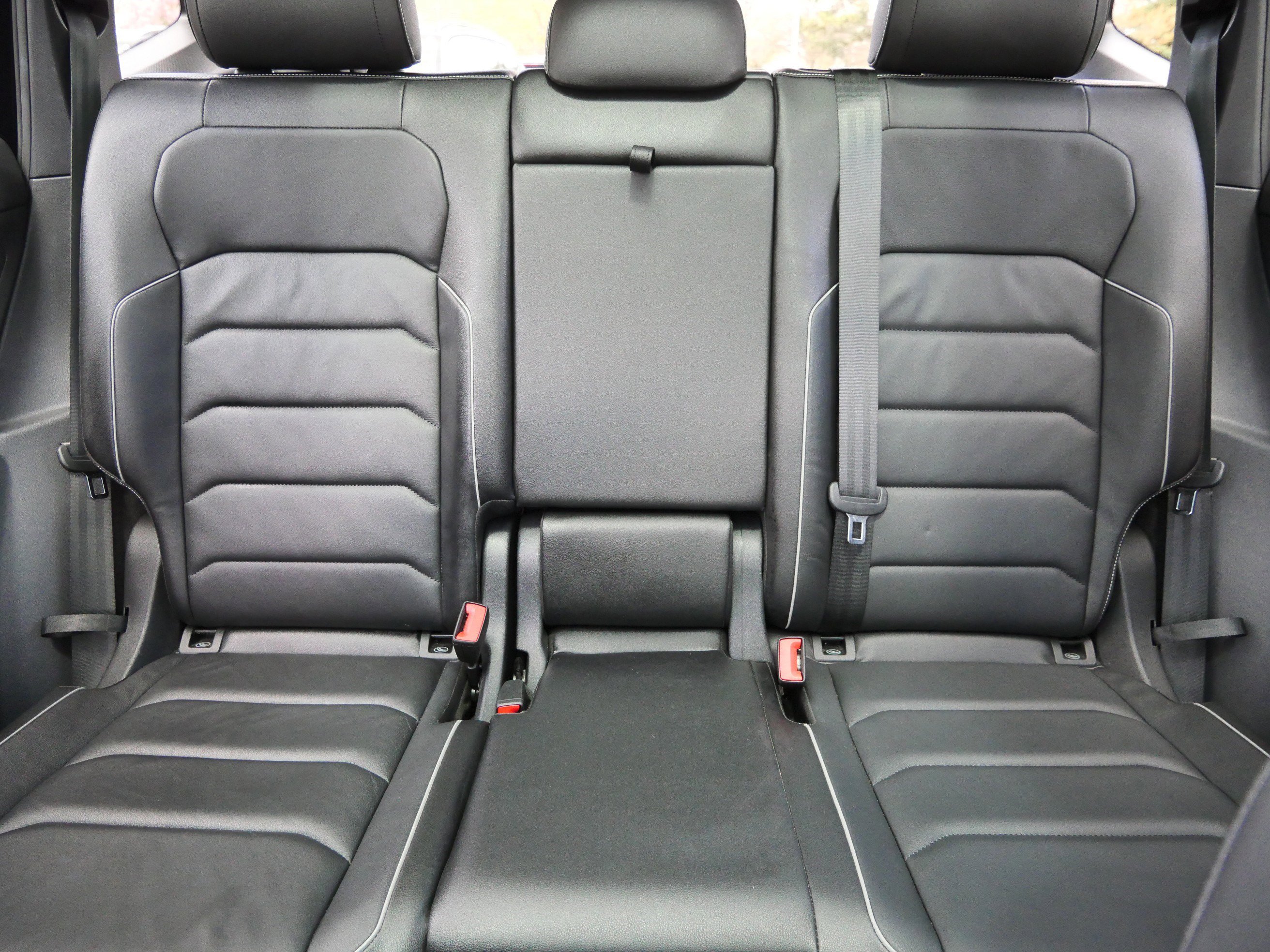 Used 2021 Volkswagen Tiguan SEL Premium R-Line AWD/4WD image 13