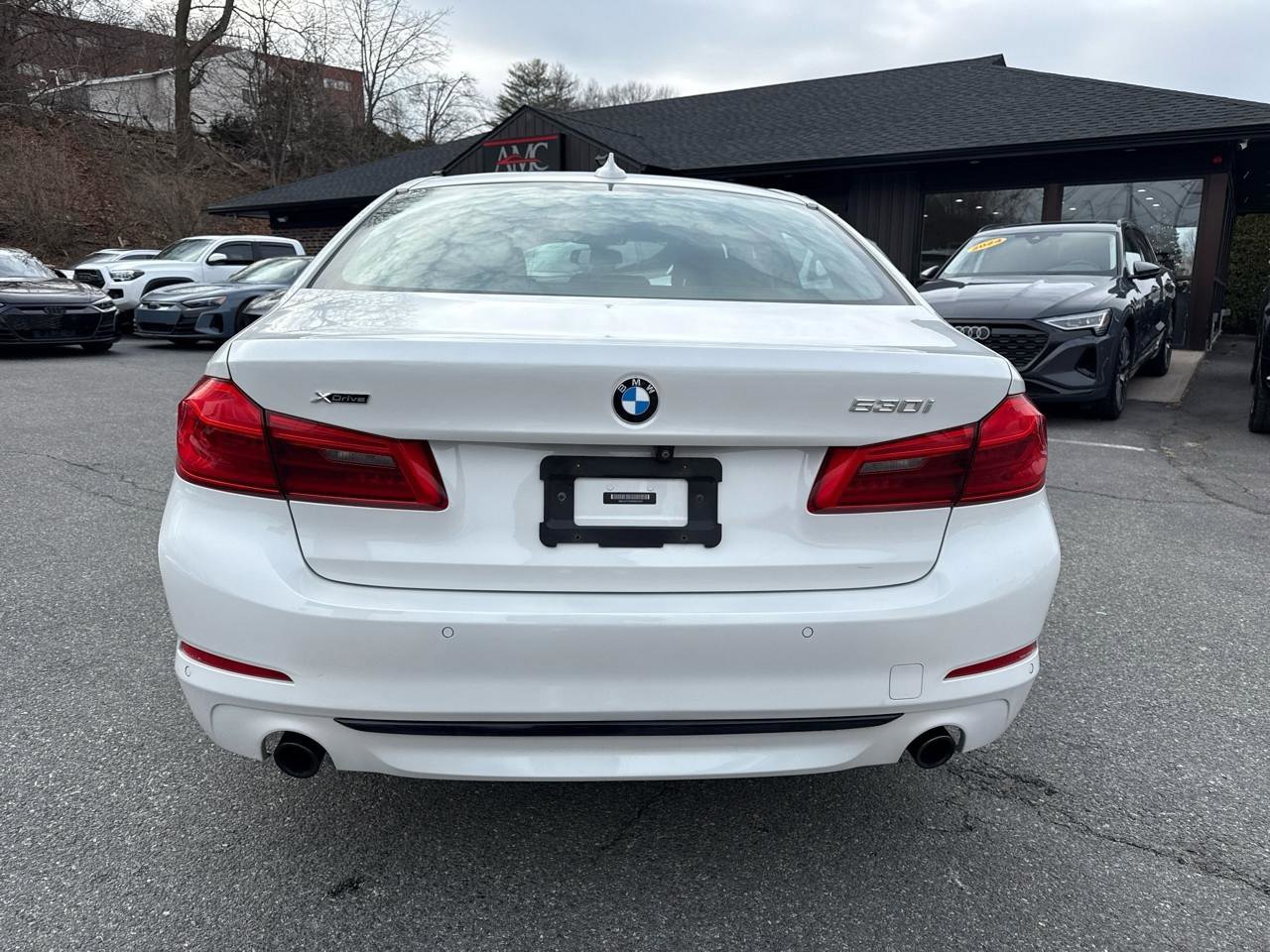 Used 2019 BMW 530i xDrive w/ Convenience Package image 15