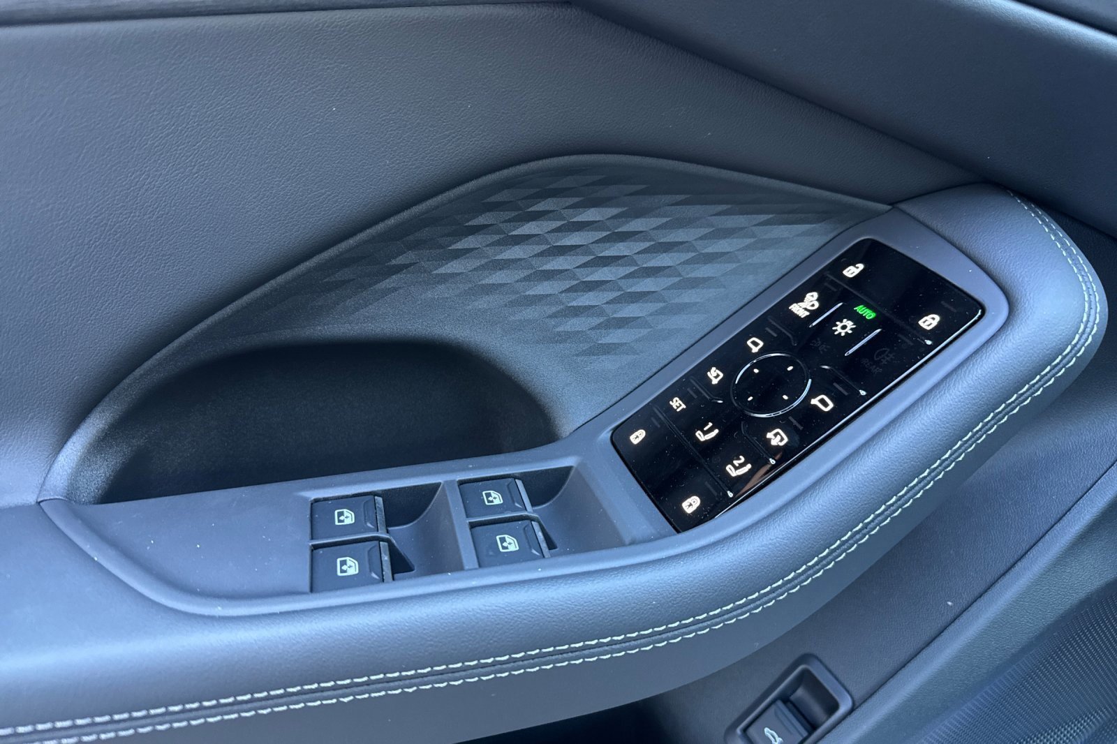 New 2025 Audi A5 2.0T Premium Plus image 8