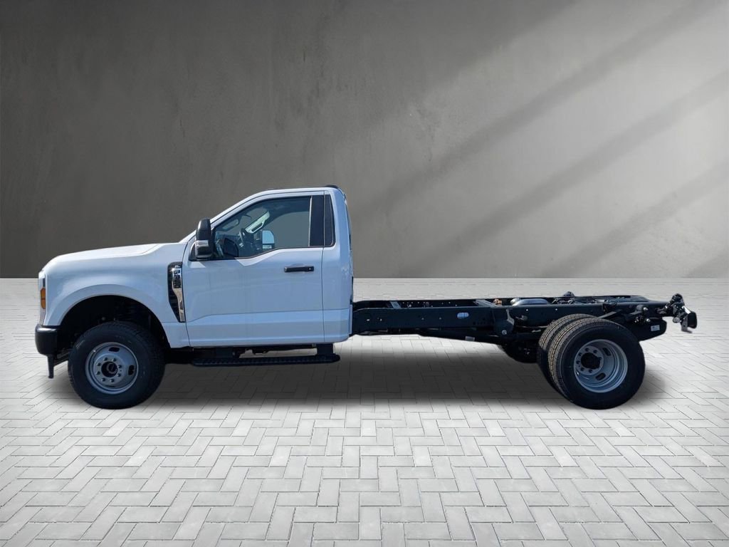 New 2026 Ford F350 XL w/ Snow Plow Prep Package AWD/4WD image 4