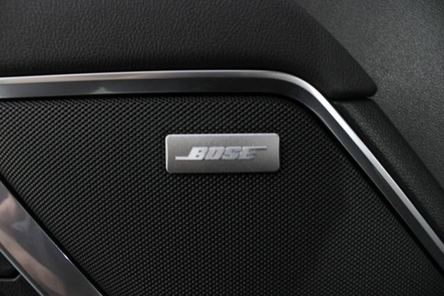 New 2026 GMC Sierra 1500 SLT image 17