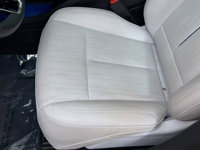 Used 2025 Cadillac Lyriq Sport image 21