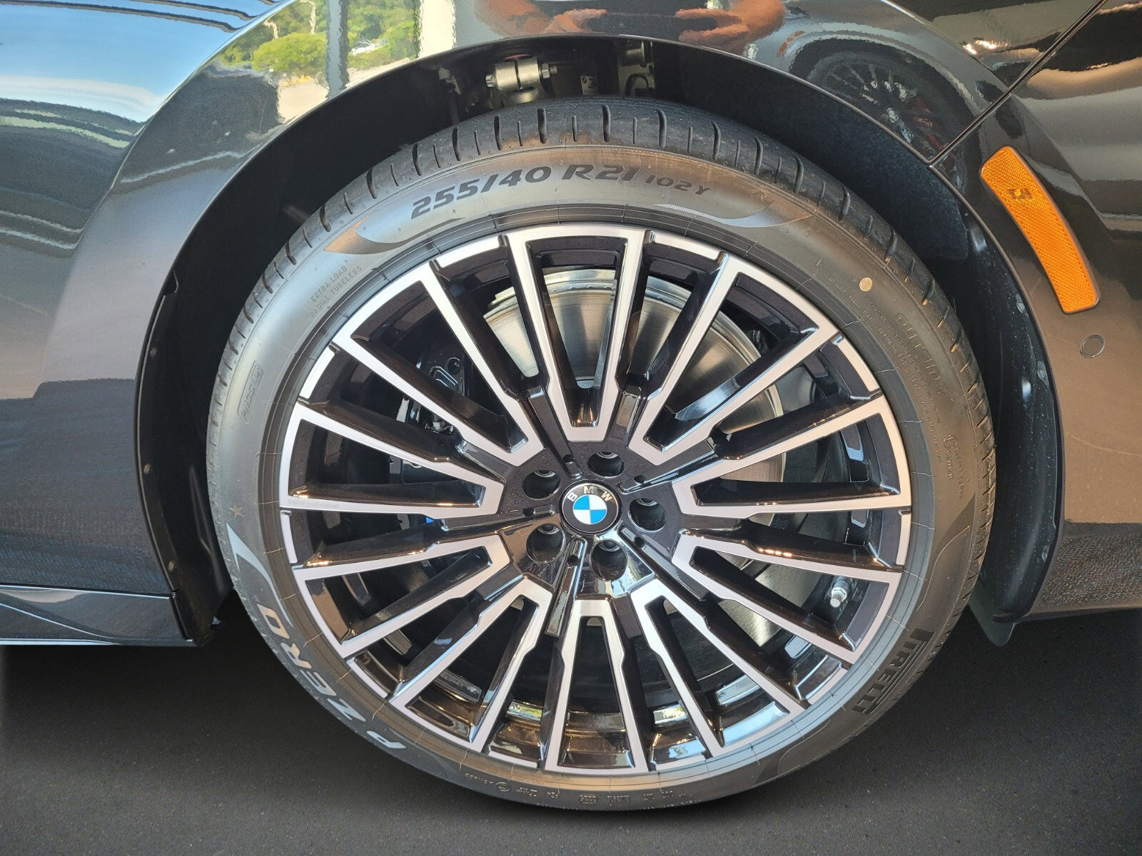 New 2026 BMW 740i w/ Executive Package image 8