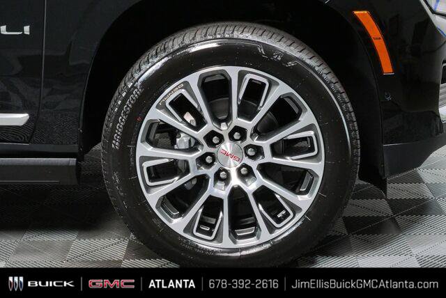 New 2026 GMC Yukon XL Denali w/ Denali Reserve Package AWD/4WD image 38