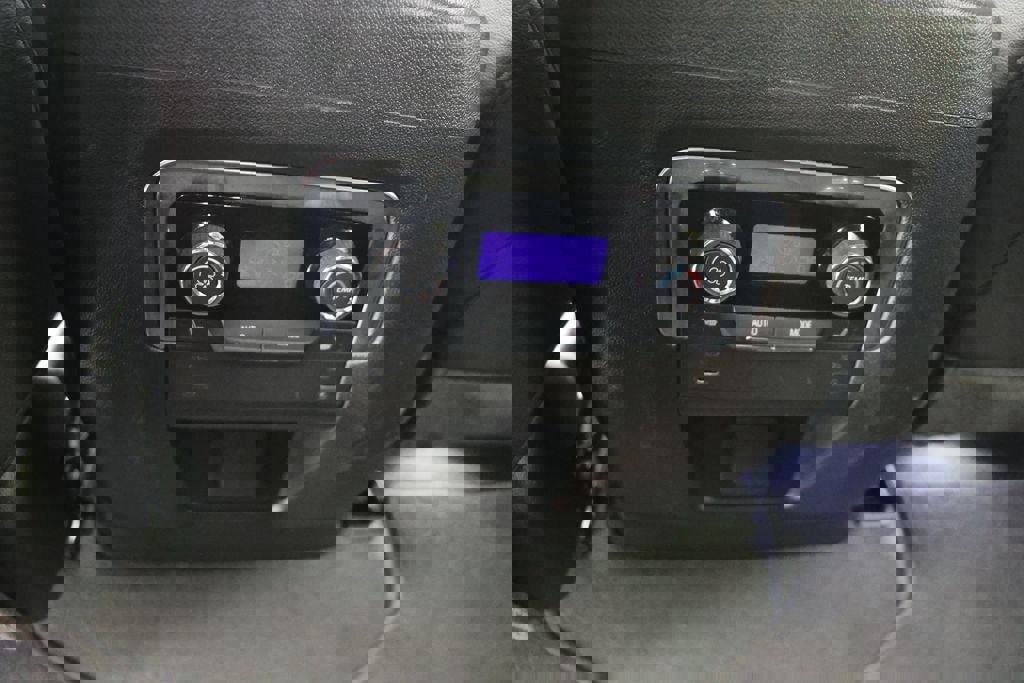 Used 2025 Chevrolet Tahoe Premier image 13