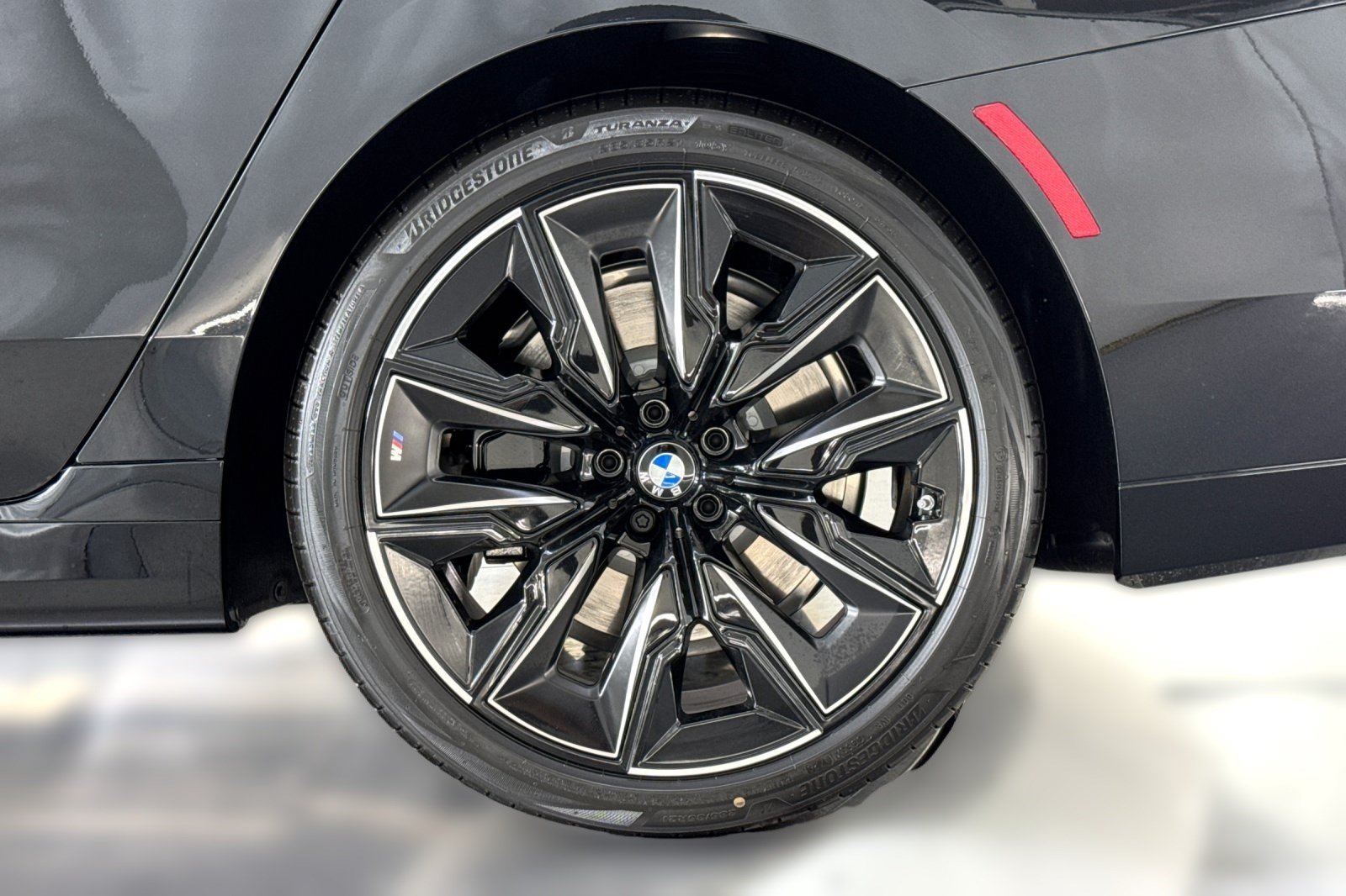 New 2026 BMW 740i w/ Premium Package RWD image 12
