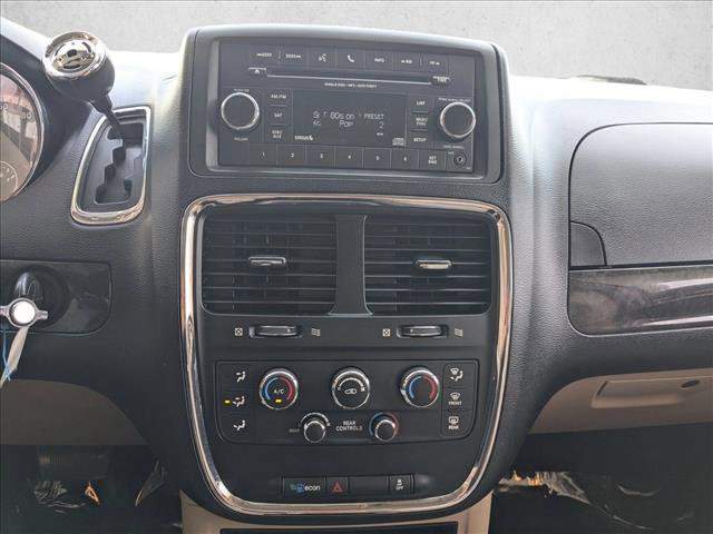 Used 2016 Dodge Grand Caravan SE w/ Quick Order Package 29E SE FWD image 13