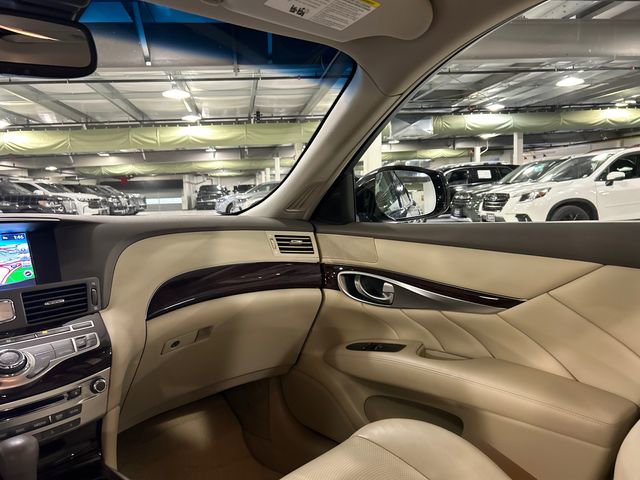 Used 2019 INFINITI Q70 Luxe w/ Proactive Package image 25