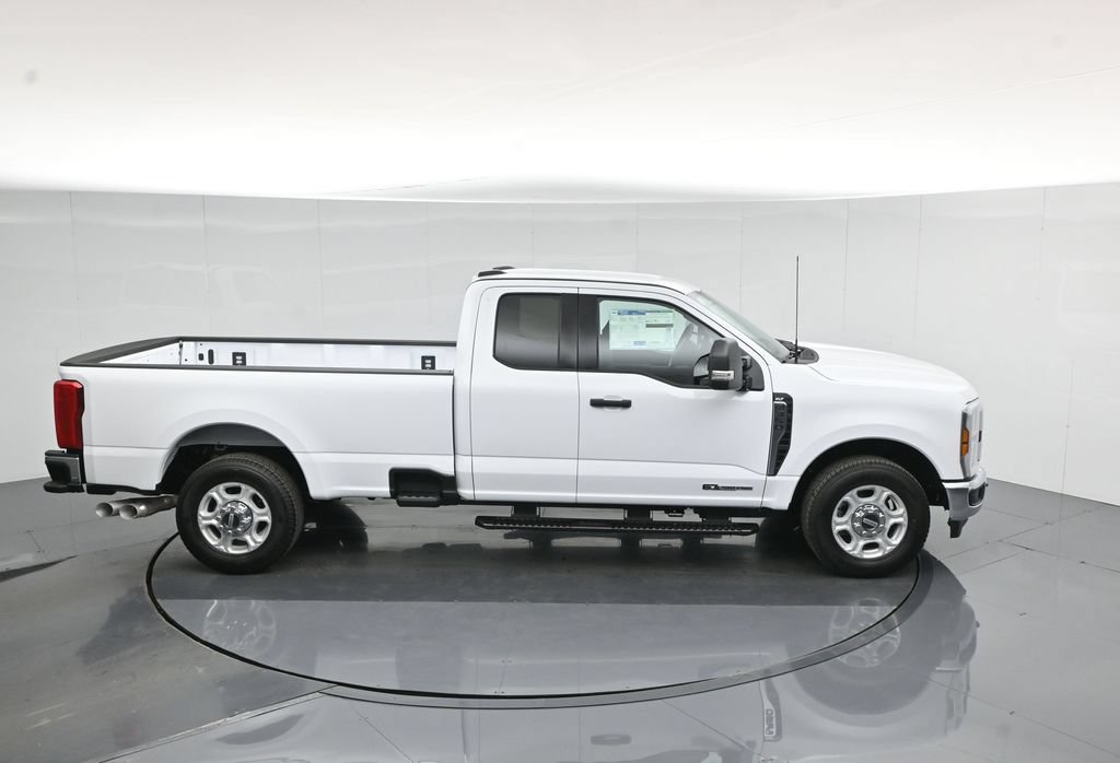New 2026 Ford F350 XLT RWD image 39