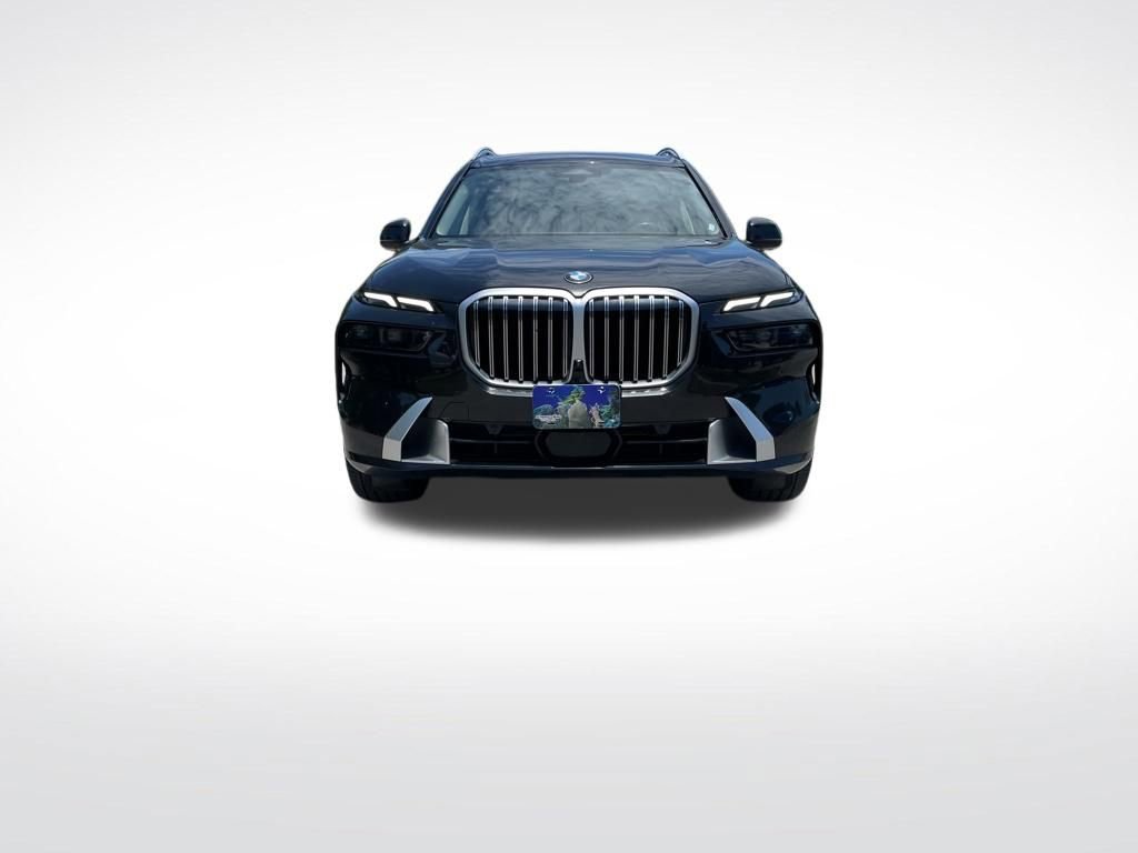 Used 2024 BMW X7 xDrive40i AWD/4WD image 3