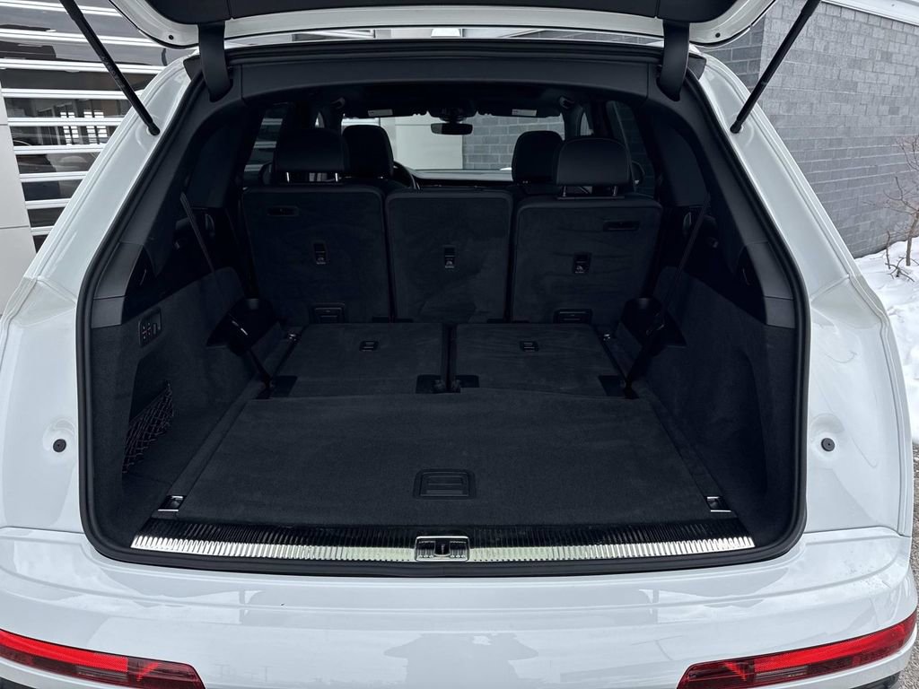 Used 2025 Audi Q7 3.0T Premium Plus image 6