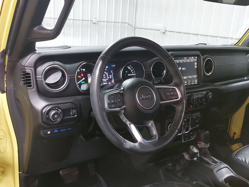 Used 2023 Jeep Wrangler Unlimited Sahara w/ Cold Weather Group image 15