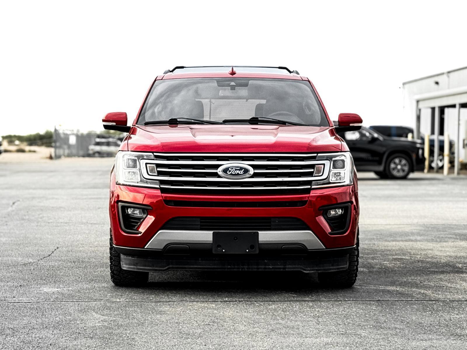 Used 2021 Ford Expedition XLT RWD image 2