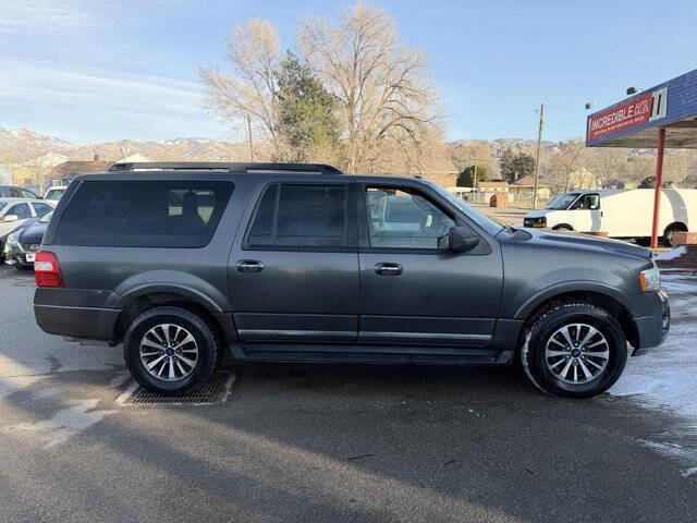 Used 2016 Ford Expedition EL XLT image 3