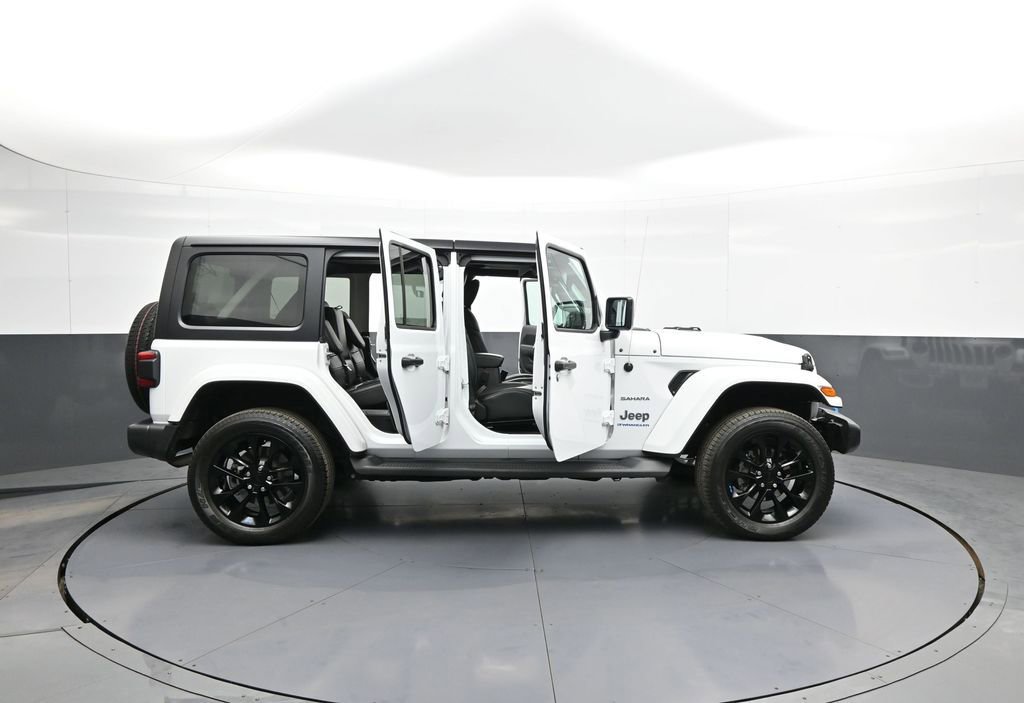 Used 2023 Jeep Wrangler Unlimited Sahara w/ Cold Weather Group image 47