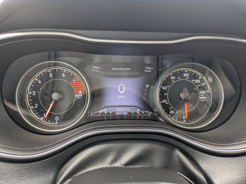 Used 2022 Jeep Cherokee Latitude Lux w/ Mopar Interior Package image 16