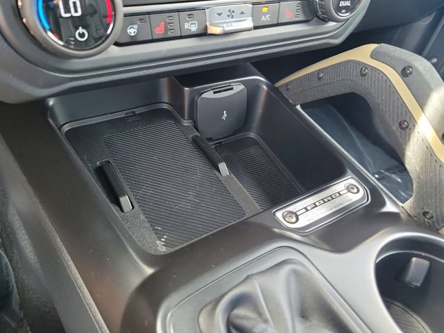 Used 2025 Ford Bronco Badlands AWD/4WD image 22
