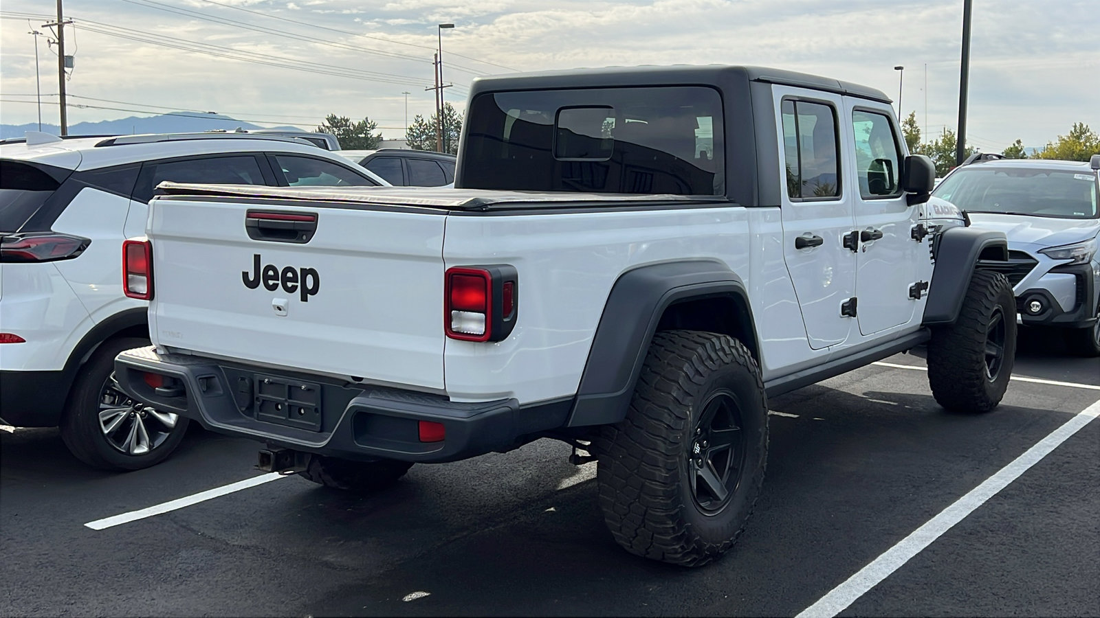 Used 2020 Jeep Gladiator Sport w/ Quick Order Package 23S image 3