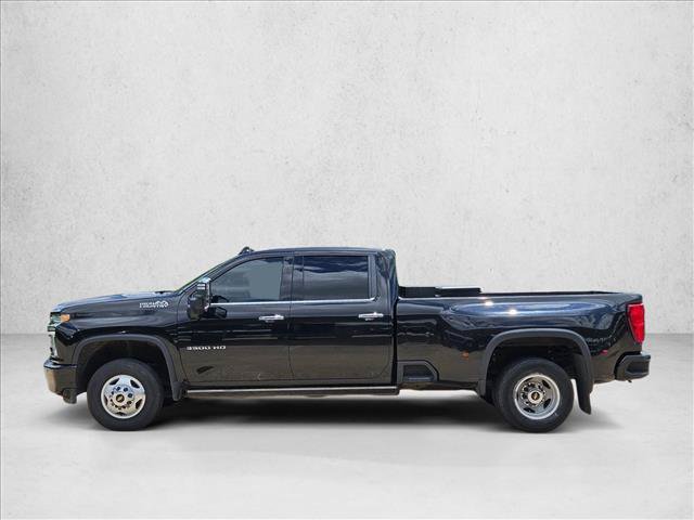 Used 2022 Chevrolet Silverado 3500 High Country w/ Safety Package II AWD/4WD image 9