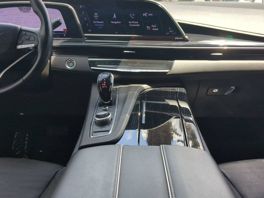 Used 2023 Cadillac Escalade Sport AWD/4WD image 16