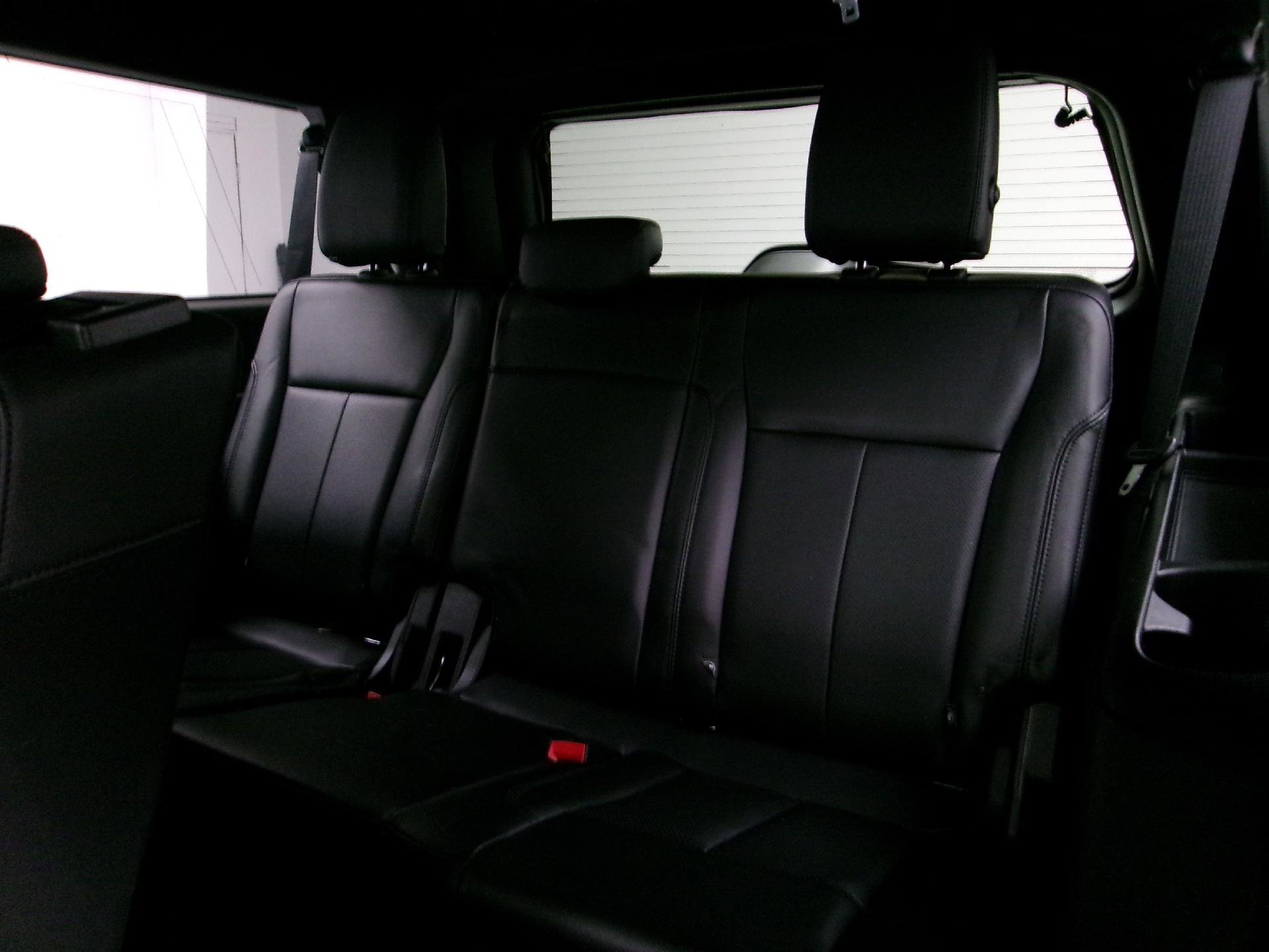 Used 2019 Ford Expedition Max XLT w/ Equipment Group 202A image 12