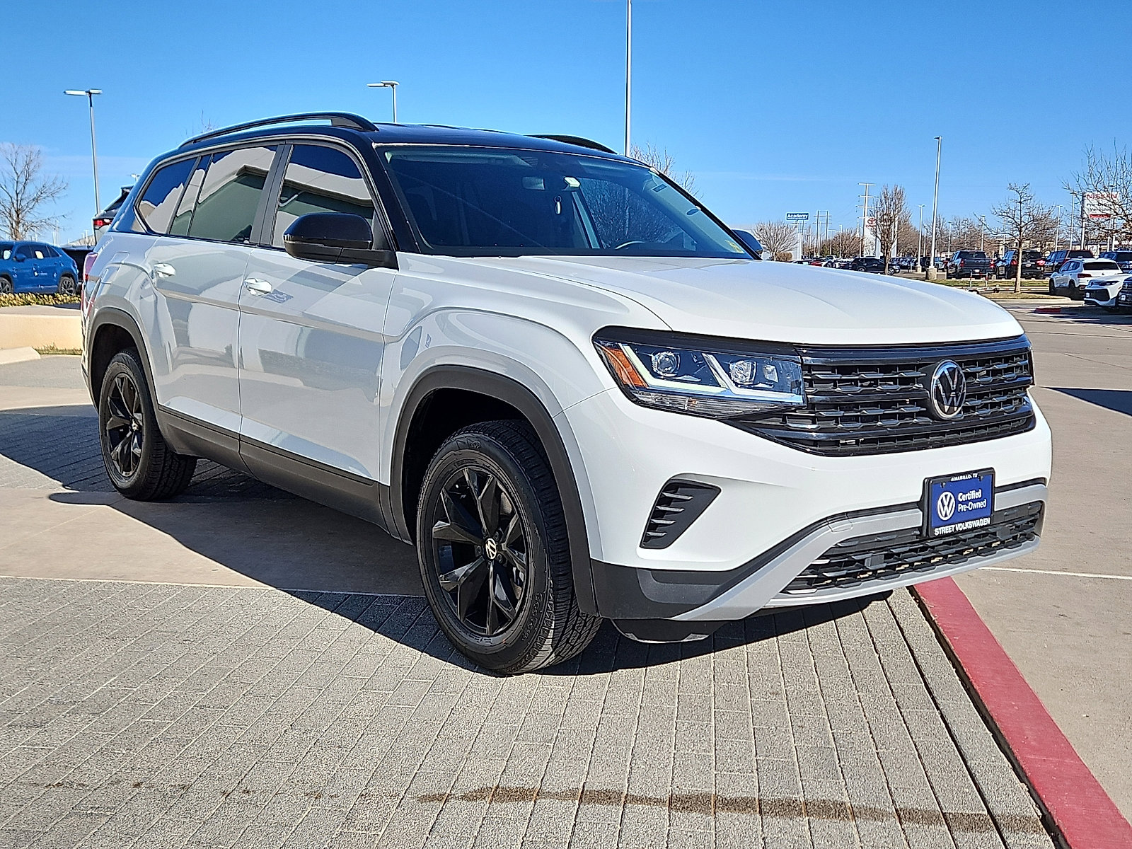 Used 2023 Volkswagen Atlas SE image 4