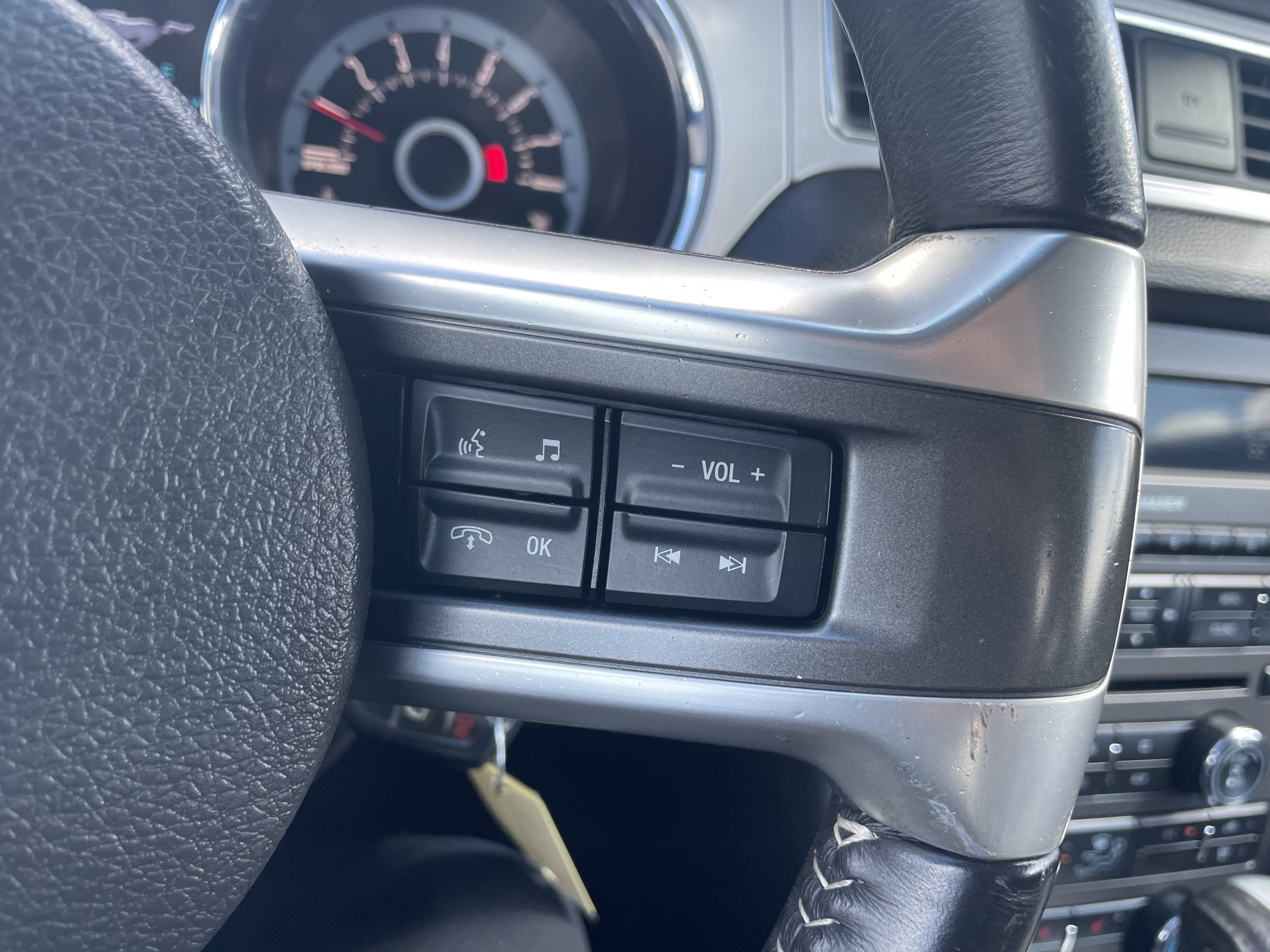 Used 2013 Ford Mustang Premium RWD image 14