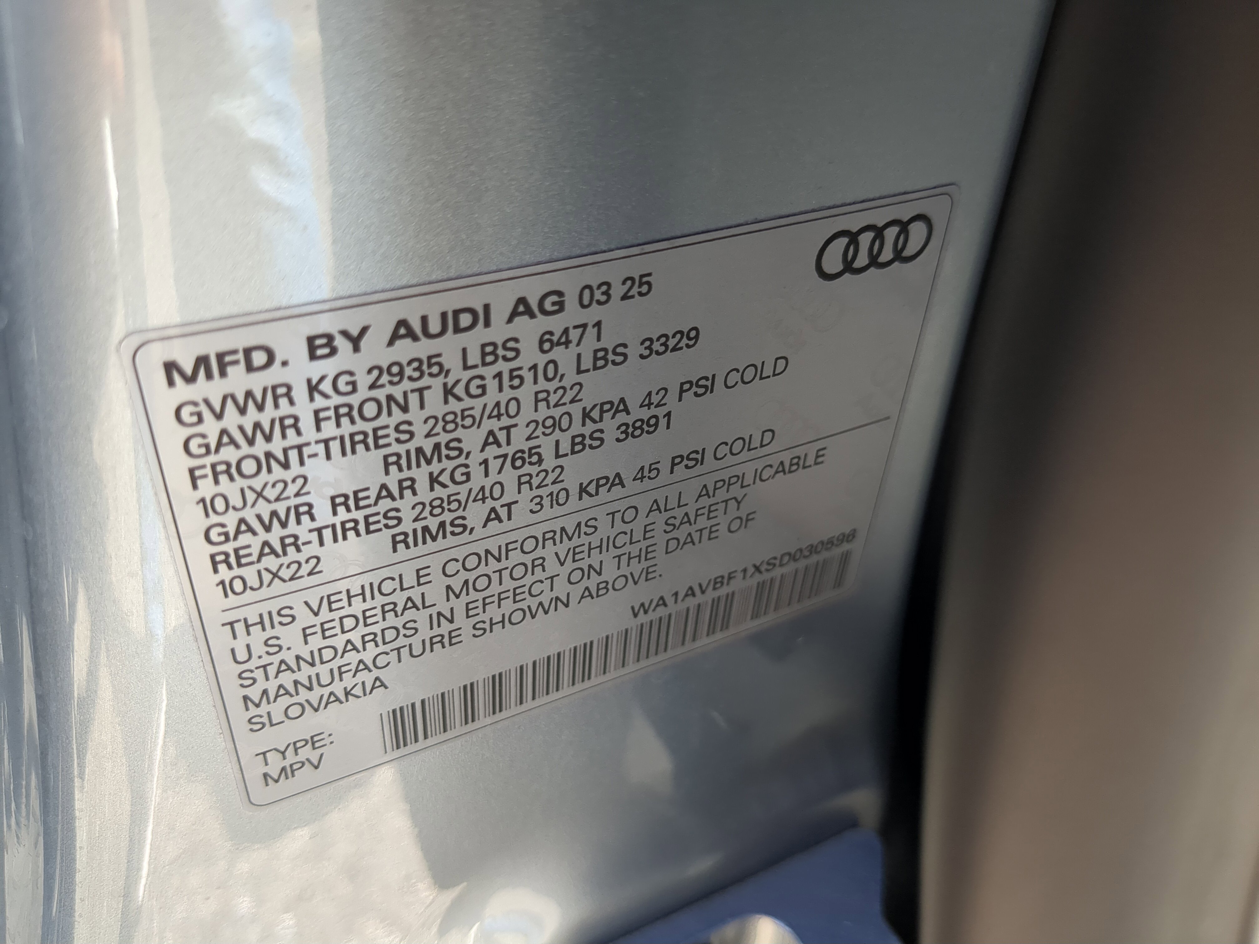 Certified 2025 Audi Q8 Premium w/ Black Optic Package image 37