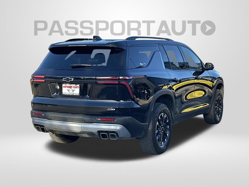 Used 2024 Chevrolet Traverse Z71 image 5