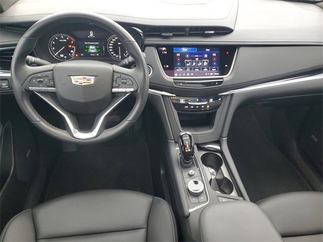 Certified 2024 Cadillac XT6 Luxury image 14