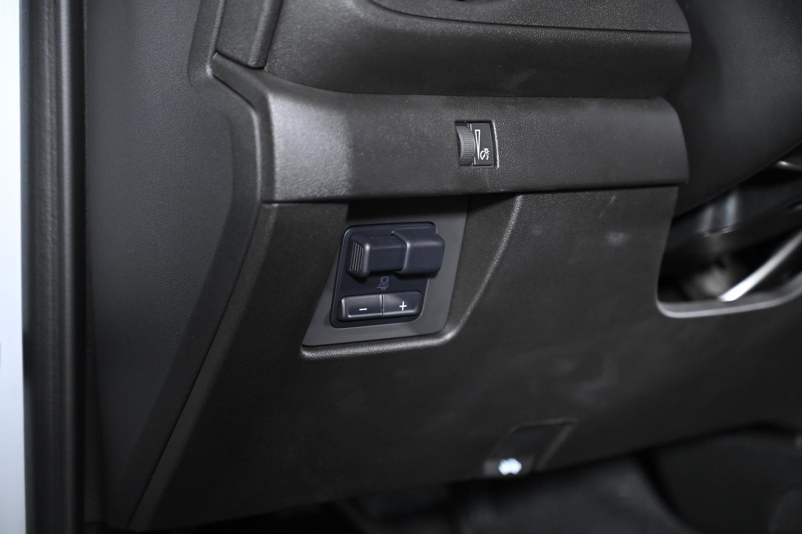 Used 2024 Chevrolet Colorado Trail Boss w/ Advanced Trailering Package image 24