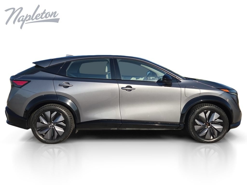 Used 2023 Nissan Ariya AWD image 7