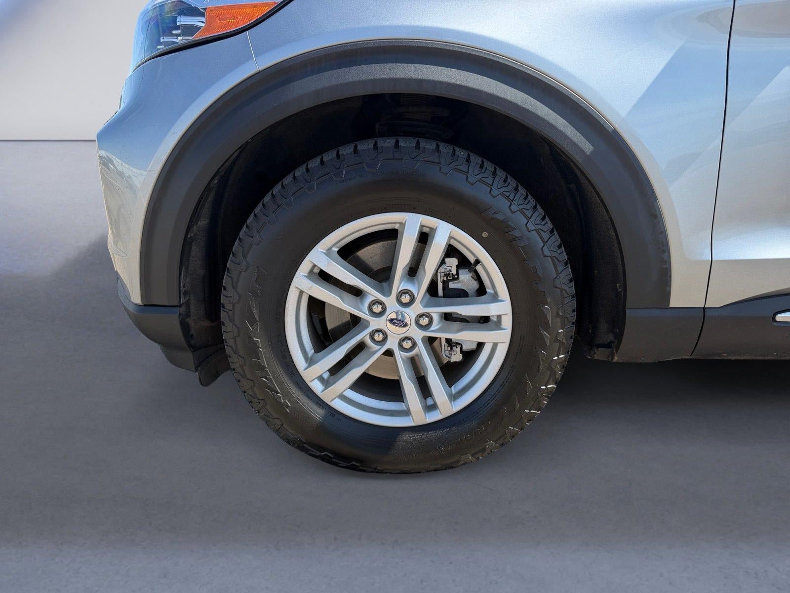 Certified 2024 Ford Explorer XLT w/ Class IV Trailer Tow Package AWD/4WD image 14