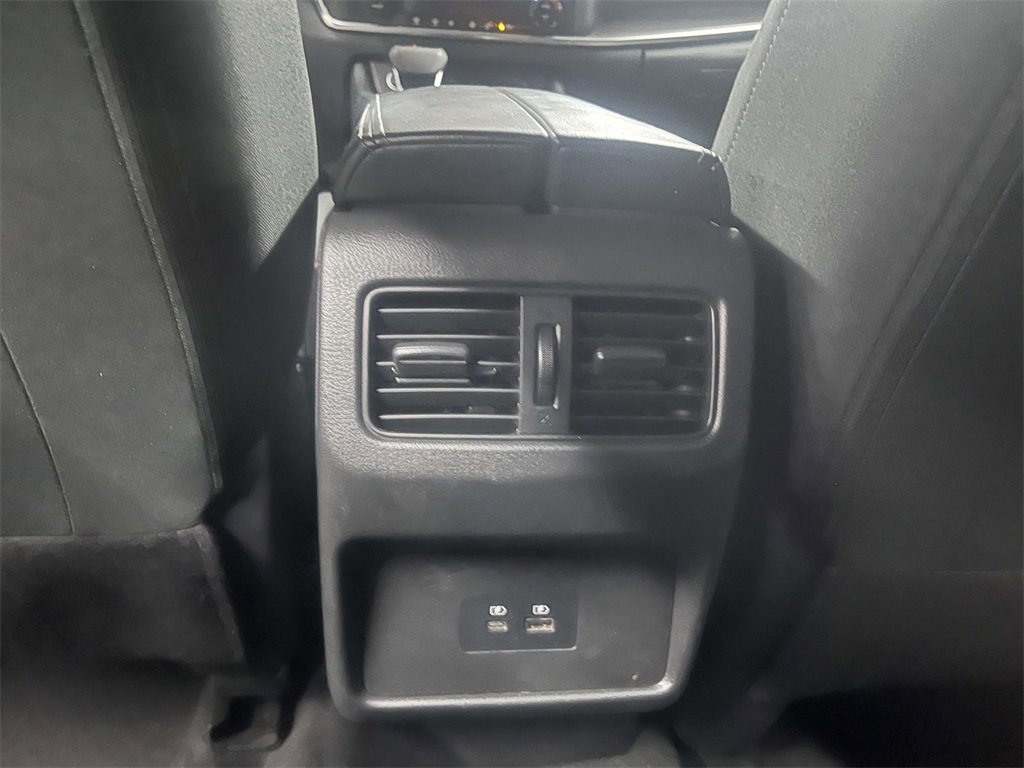 Used 2023 Nissan Rogue SV image 15