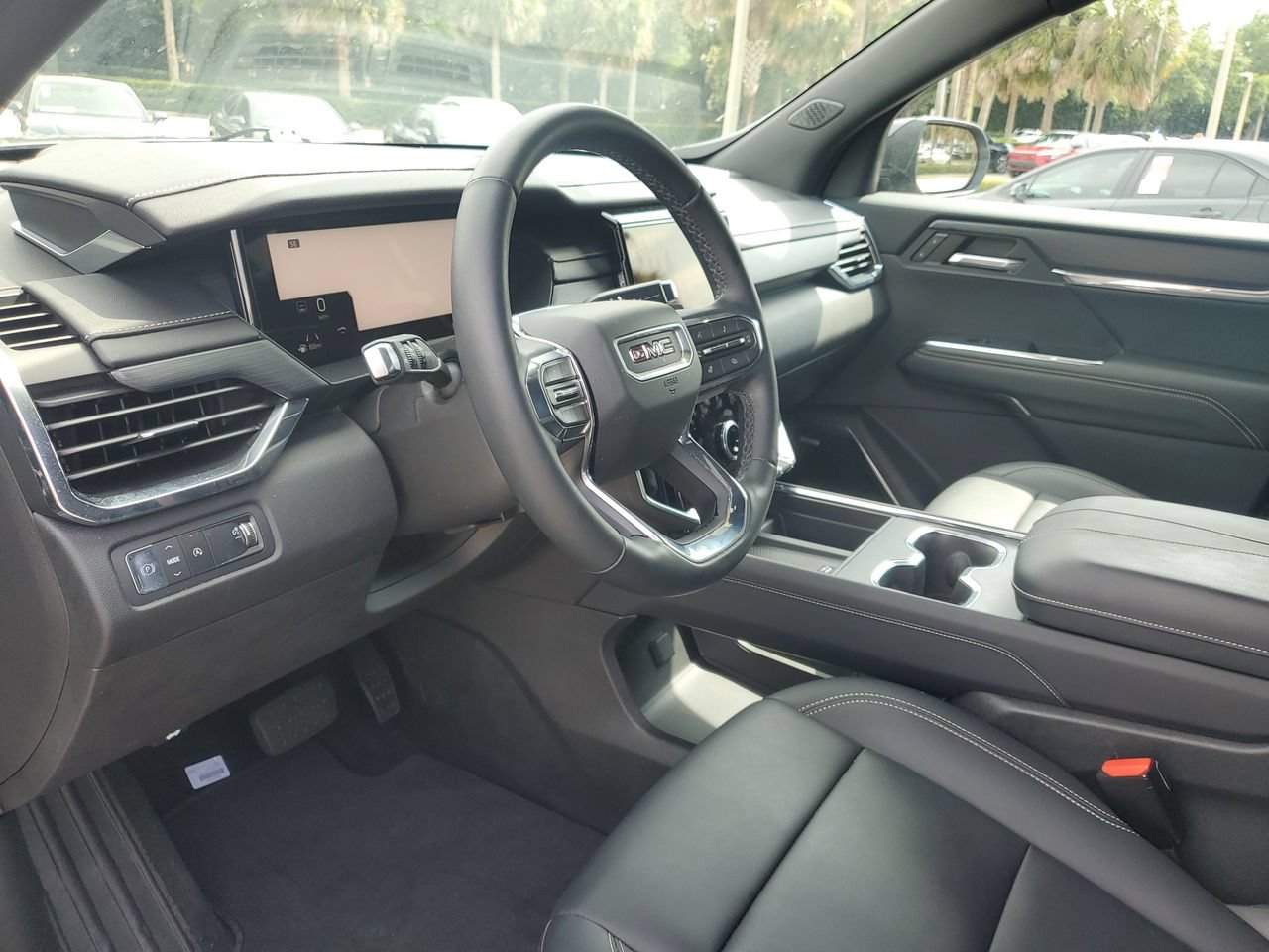 Used 2024 GMC Acadia Elevation w/ Luxury Package FWD image 15