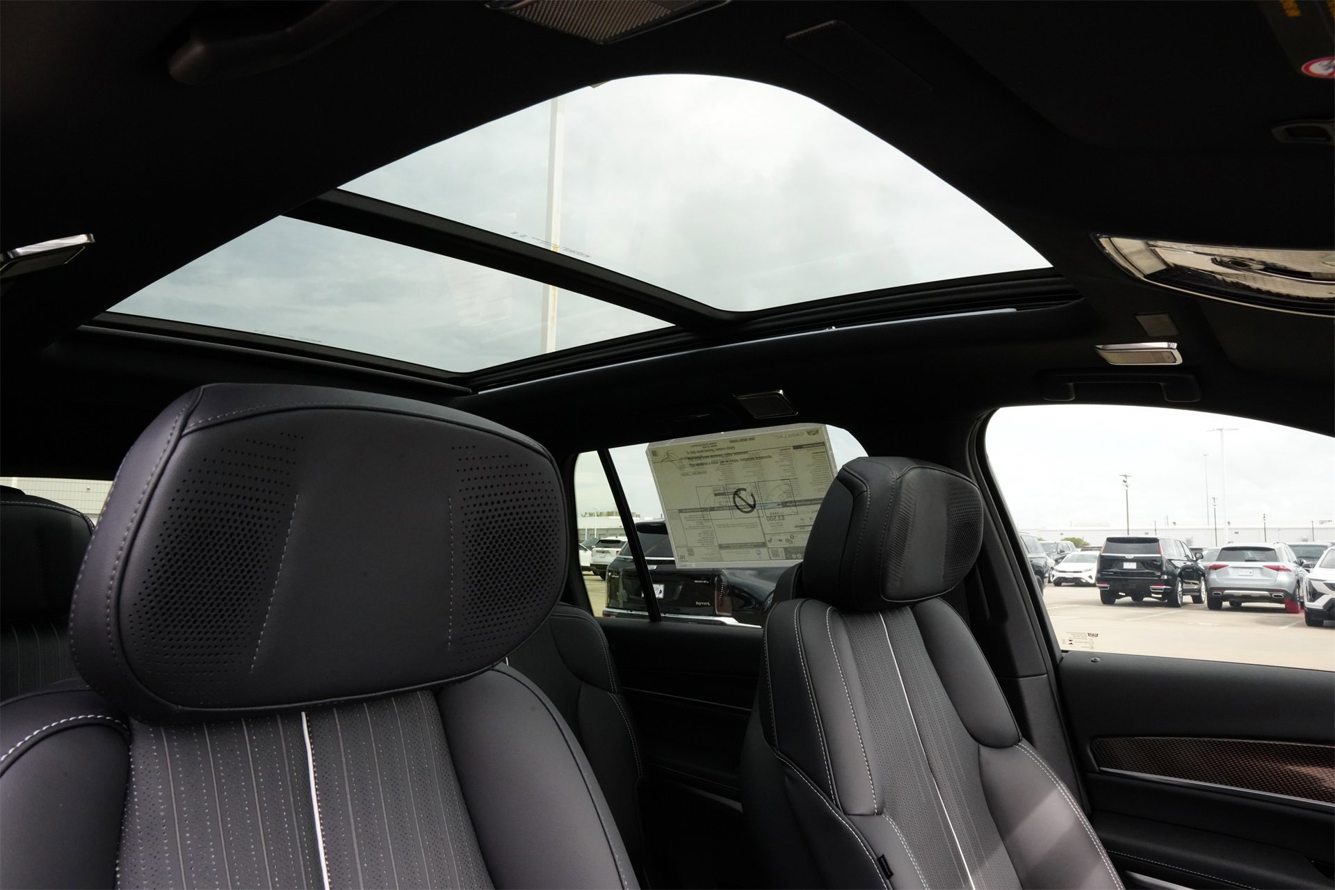 New 2026 Cadillac Vistiq Luxury image 24