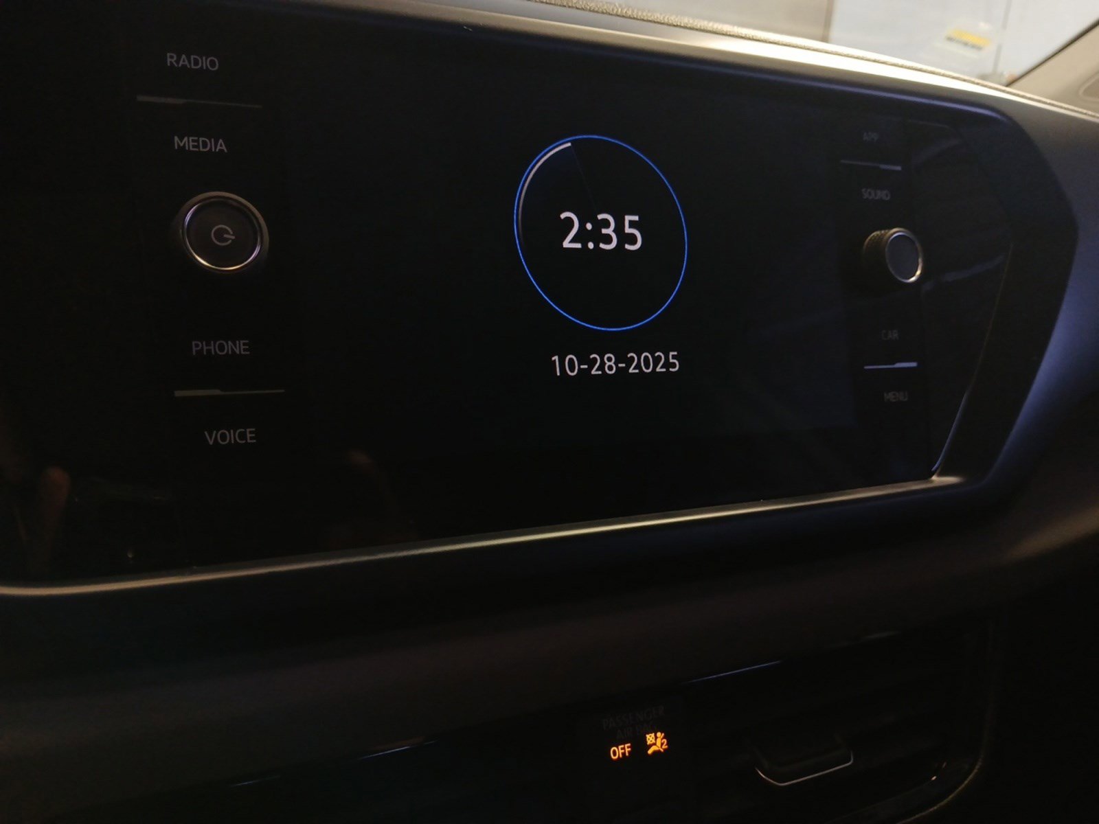 Used 2023 Volkswagen Taos SE w/ Panoramic Sunroof Package image 23