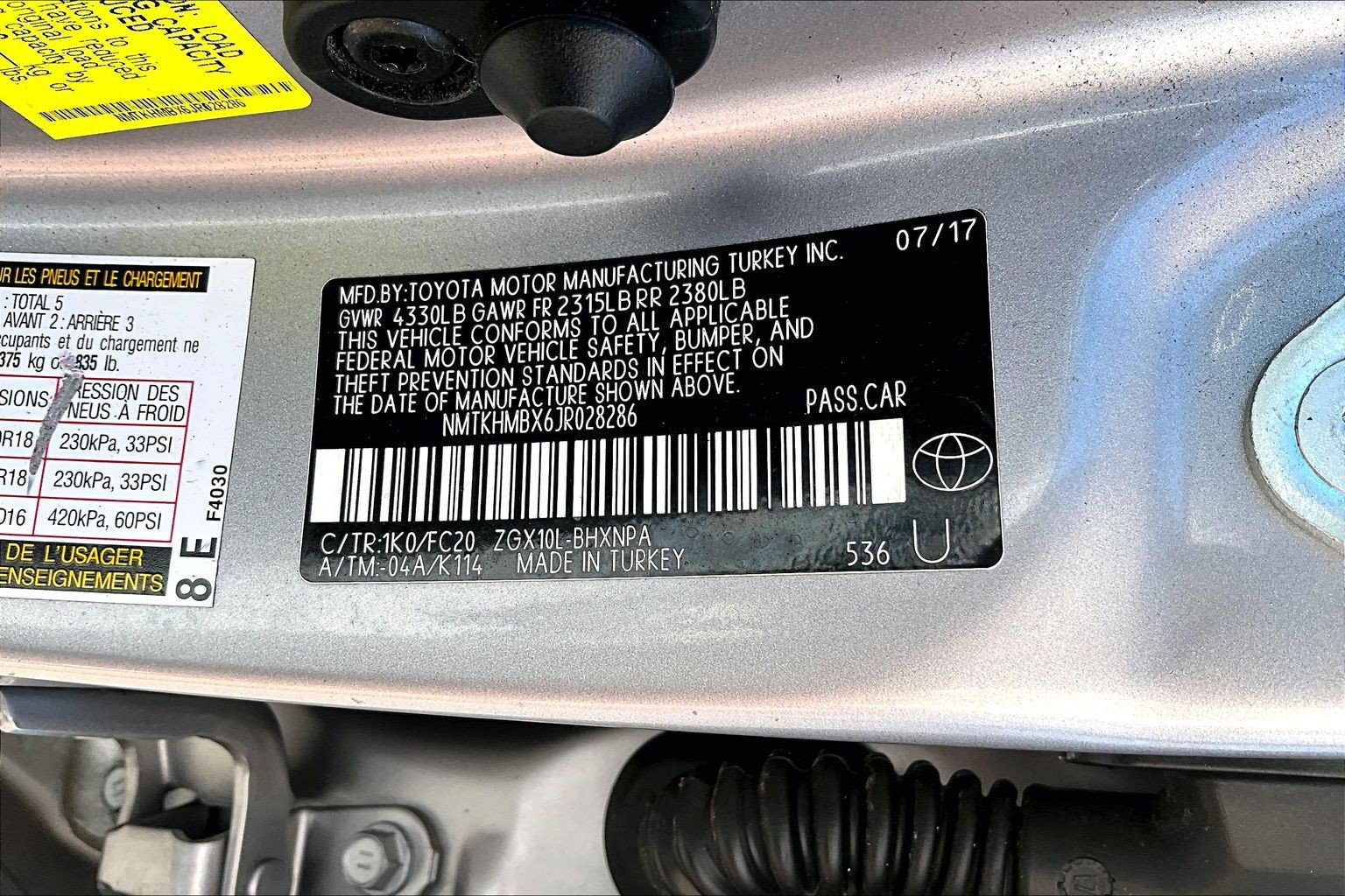 Used 2018 Toyota C-HR XLE FWD image 31