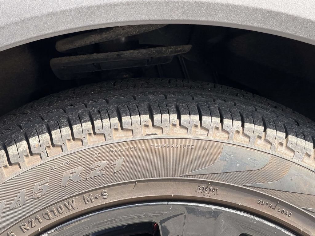 Used 2023 Ford Explorer ST w/ Equipment Group 401A AWD/4WD image 13