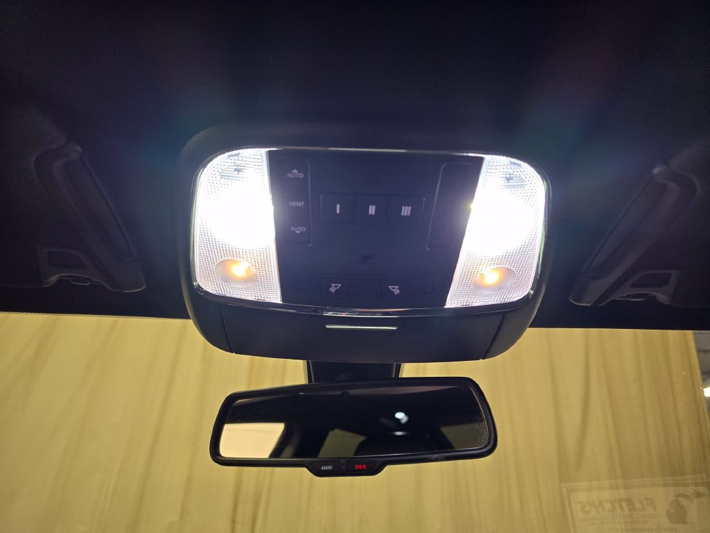 Used 2023 Dodge Charger R/T w/ Plus Group RWD image 25