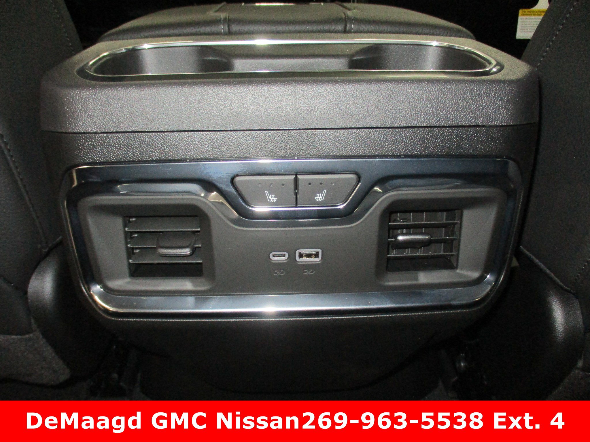 New 2025 GMC Sierra 2500 Denali w/ Technology Package image 34