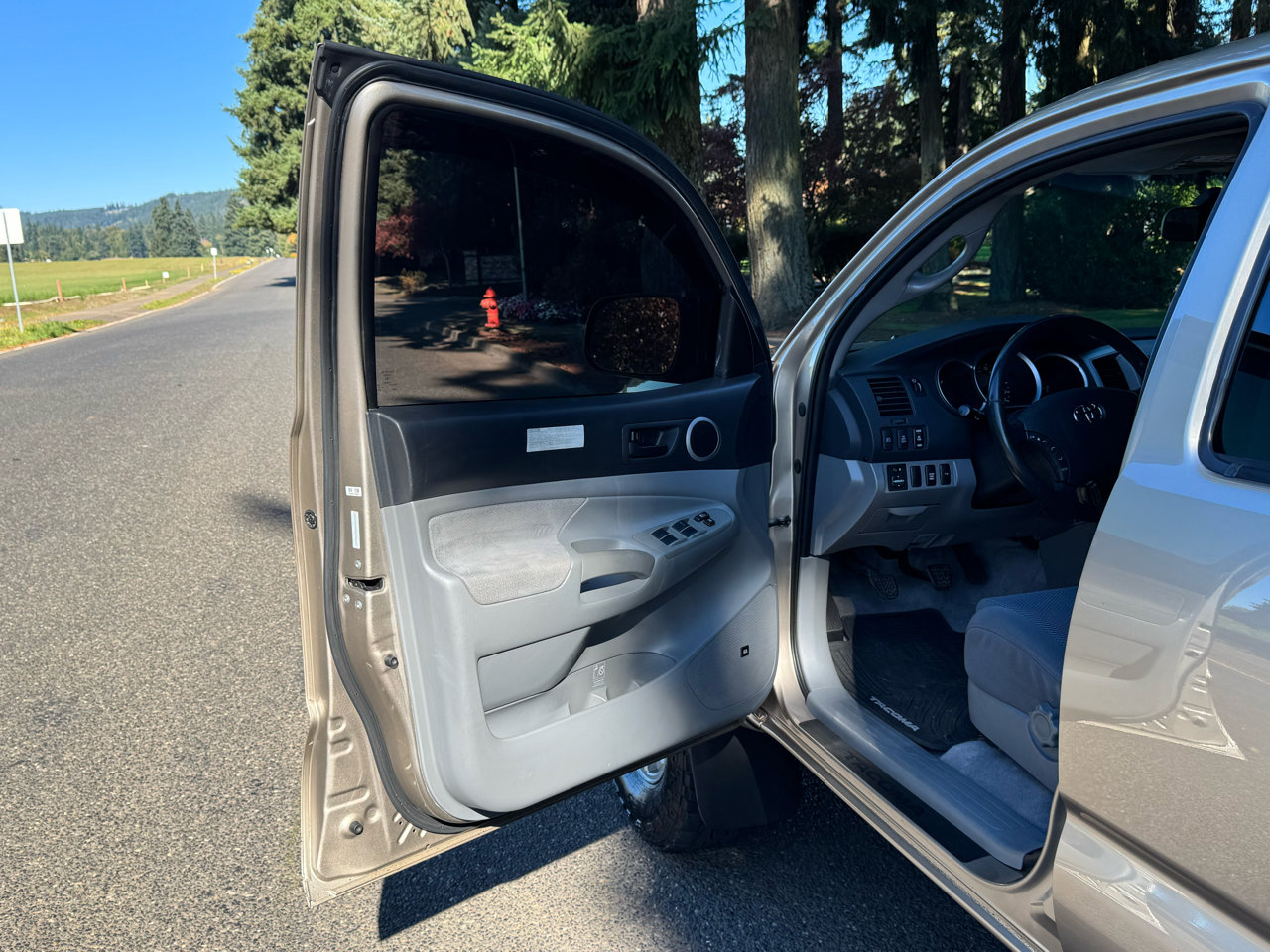 Used 2005 Toyota Tacoma 4x4 Double Cab image 24