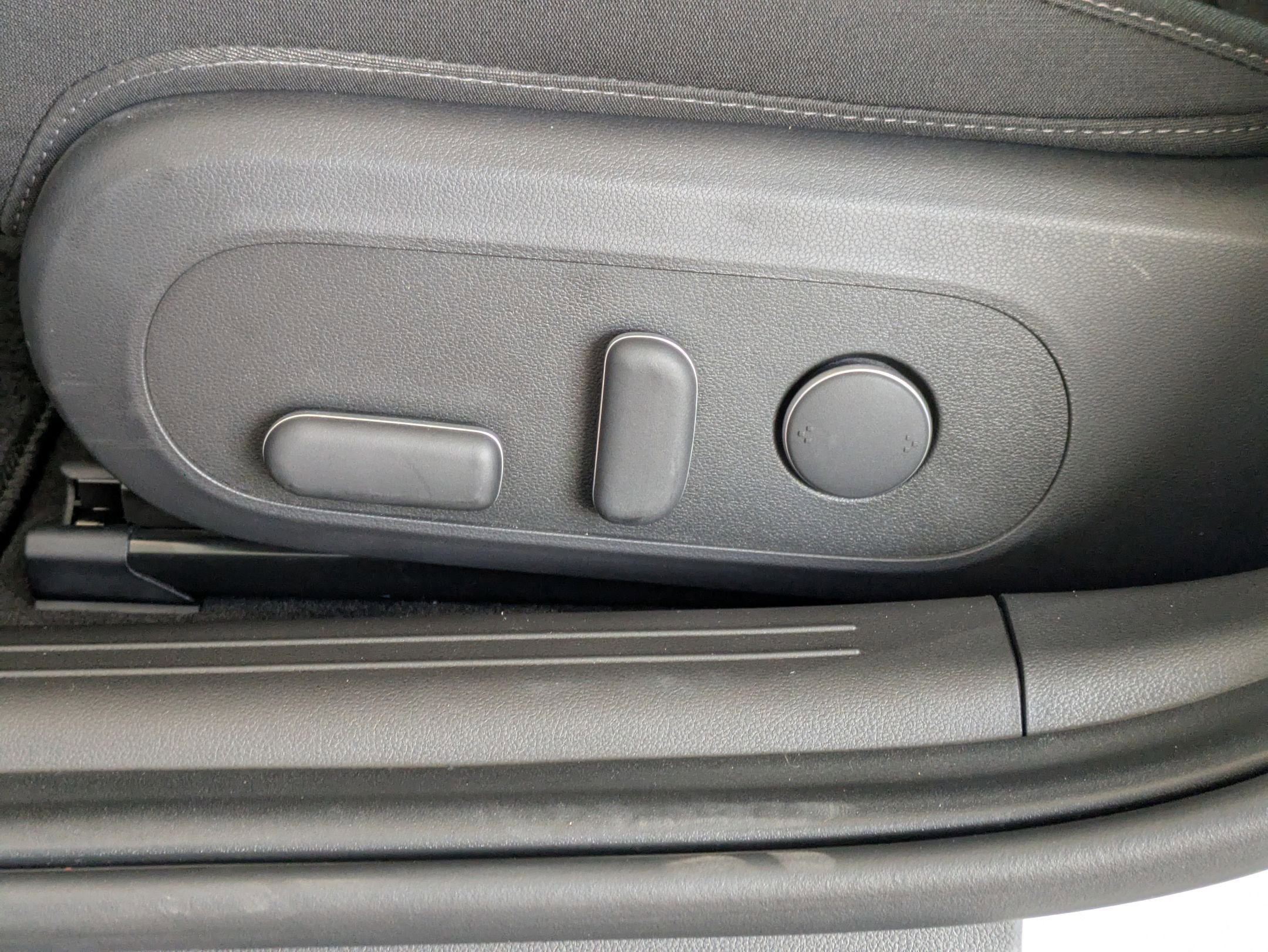 Used 2025 Hyundai Ioniq 6 SE image 22