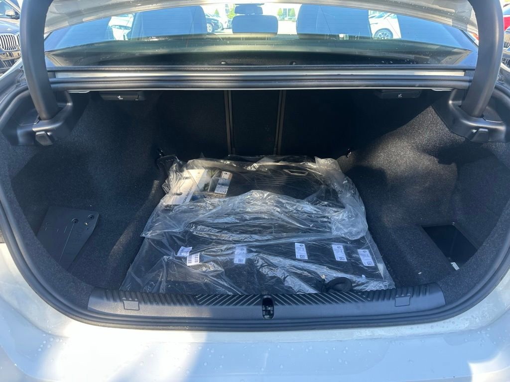 Certified 2025 BMW 530i image 23