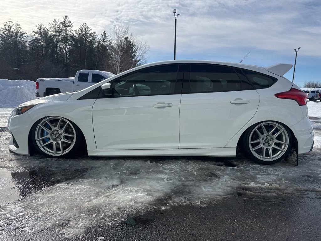 Used 2017 Ford Focus RS AWD/4WD image 8