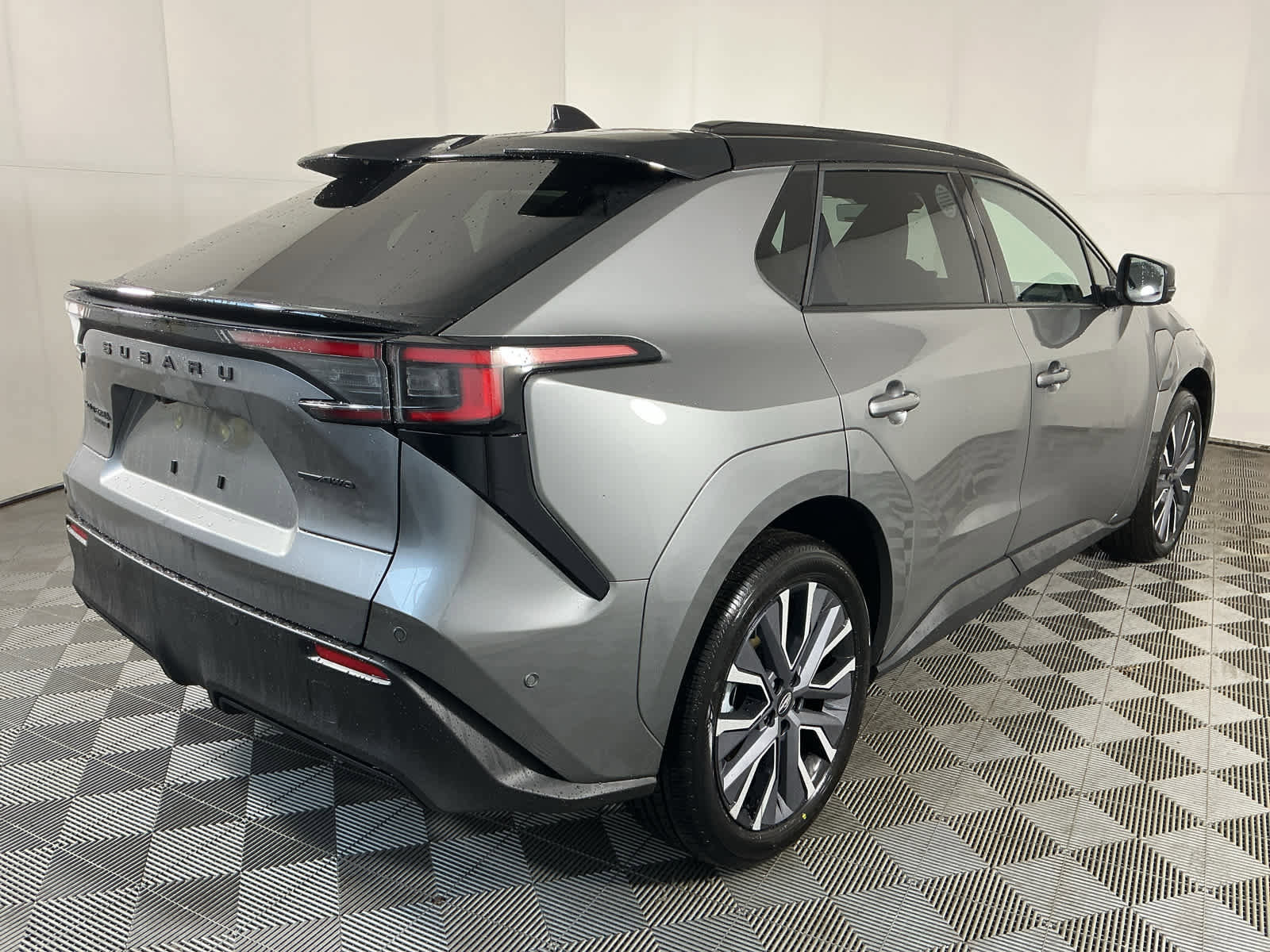 New 2026 Subaru Solterra image 7