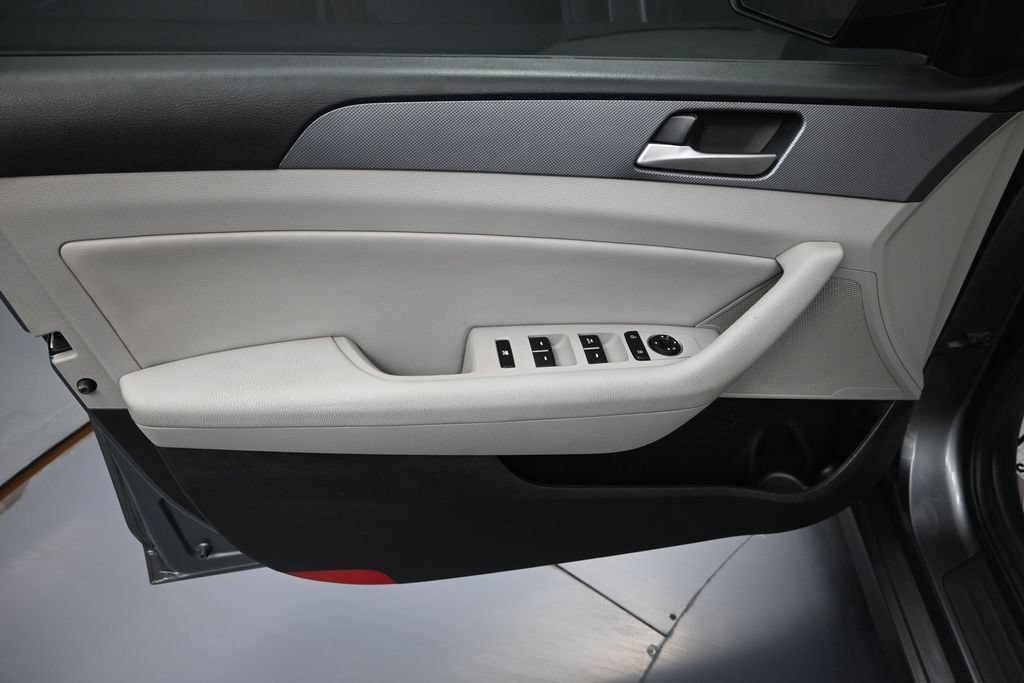 Used 2018 Hyundai Sonata SEL FWD image 9
