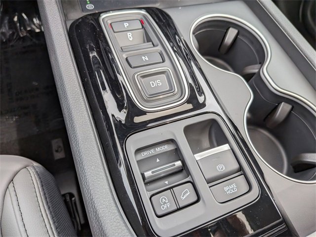 New 2025 Honda Pilot Touring image 16