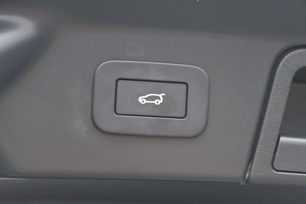 Used 2025 Land Rover Range Rover Velar Dynamic SE AWD/4WD image 27