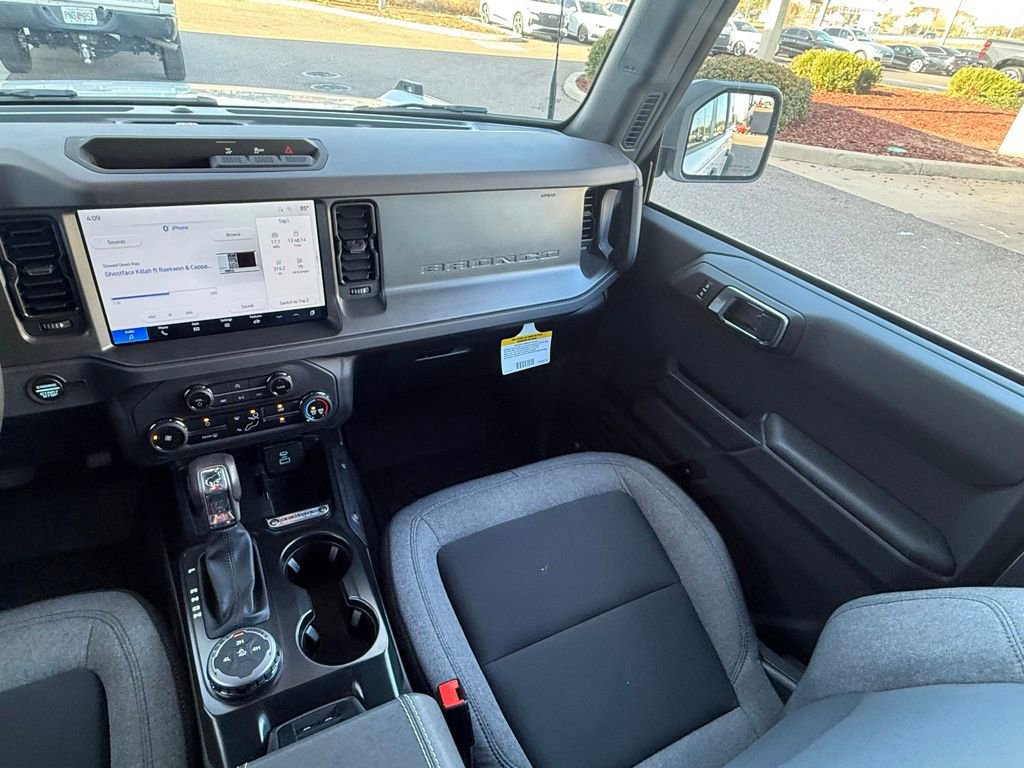 Used 2025 Ford Bronco 4-Door image 9